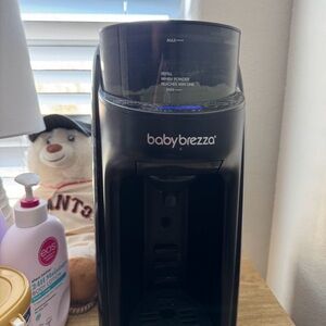 Used Baby Brezza Formula PRO